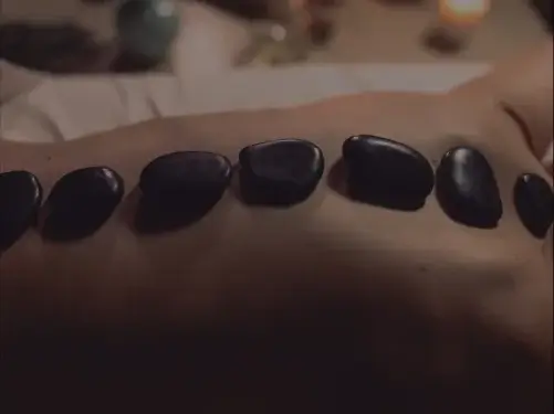 Manolya Spa masaj uygulaması